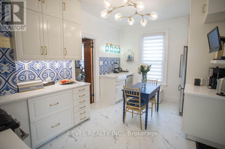 Photo 14 of 166 Brock Street, Brantford ON