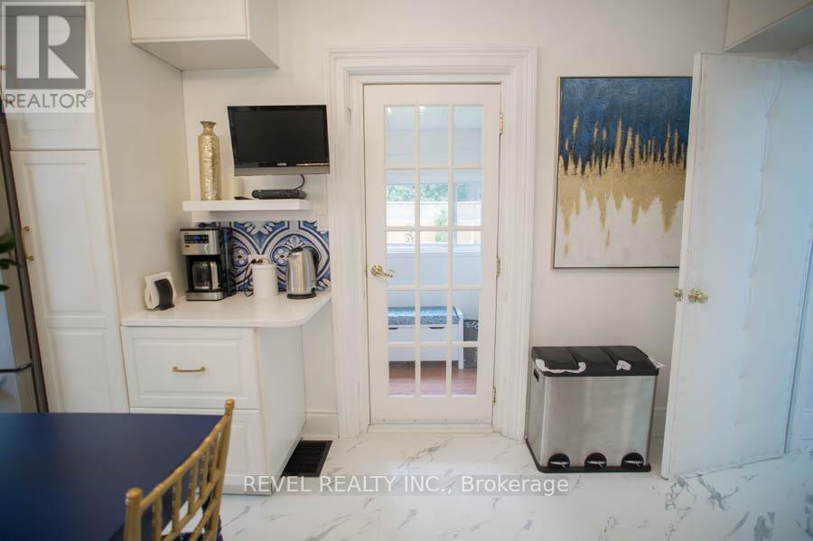 Photo 18 of 166 Brock Street, Brantford ON