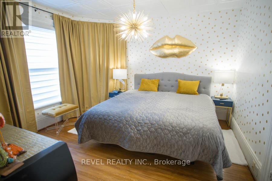 Photo 22 of 166 Brock Street, Brantford ON
