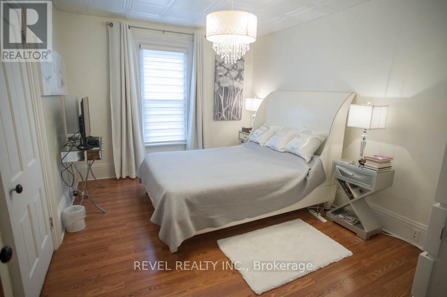 Photo 24 of 166 Brock Street, Brantford ON