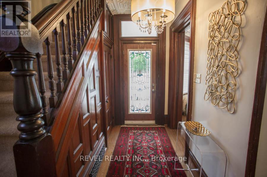 Photo 5 of 166 Brock Street, Brantford ON