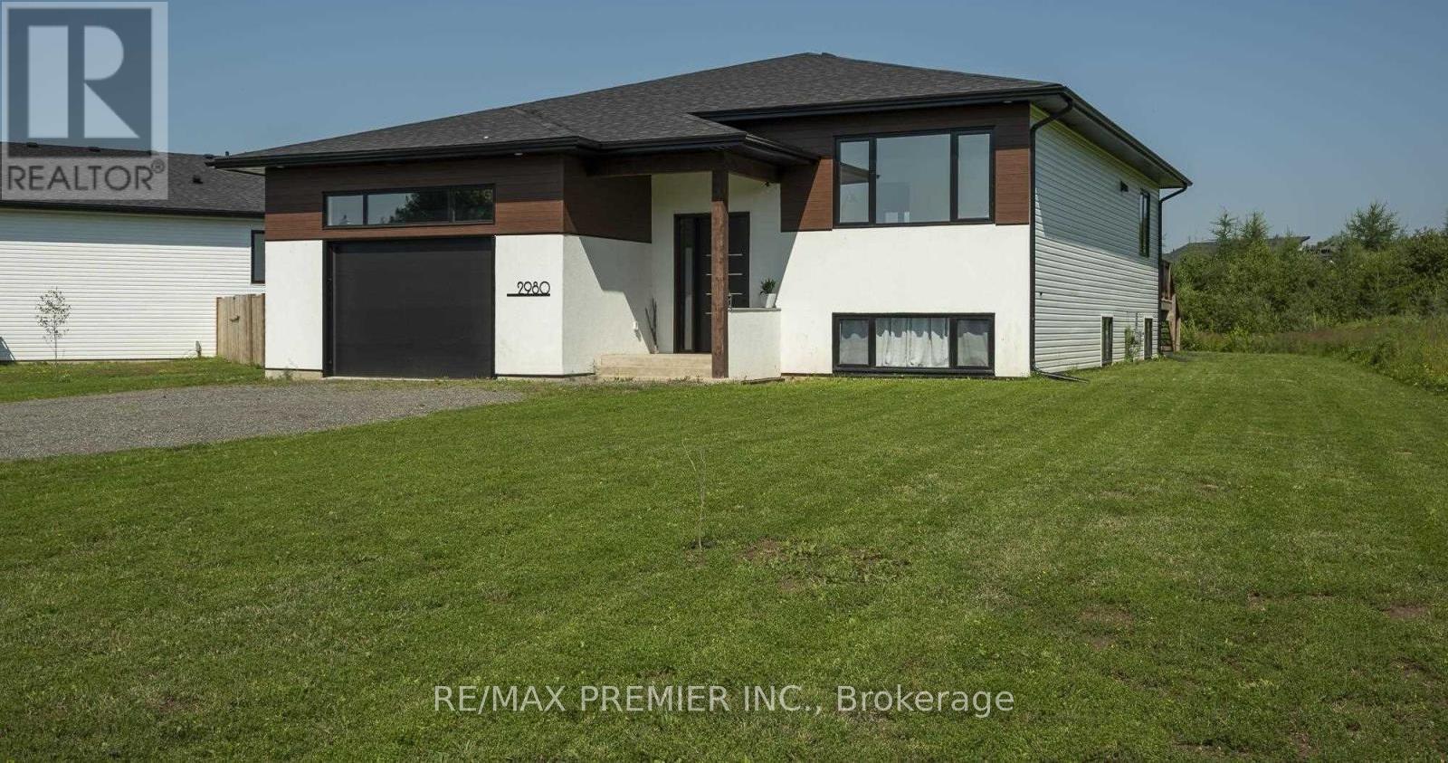 Photo 1 of 2980 King Georges Park Drive, Oliver Paipoonge ON