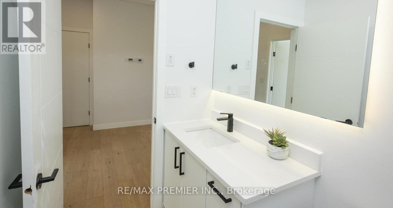 Photo 8 of 2980 King Georges Park Drive, Oliver Paipoonge ON