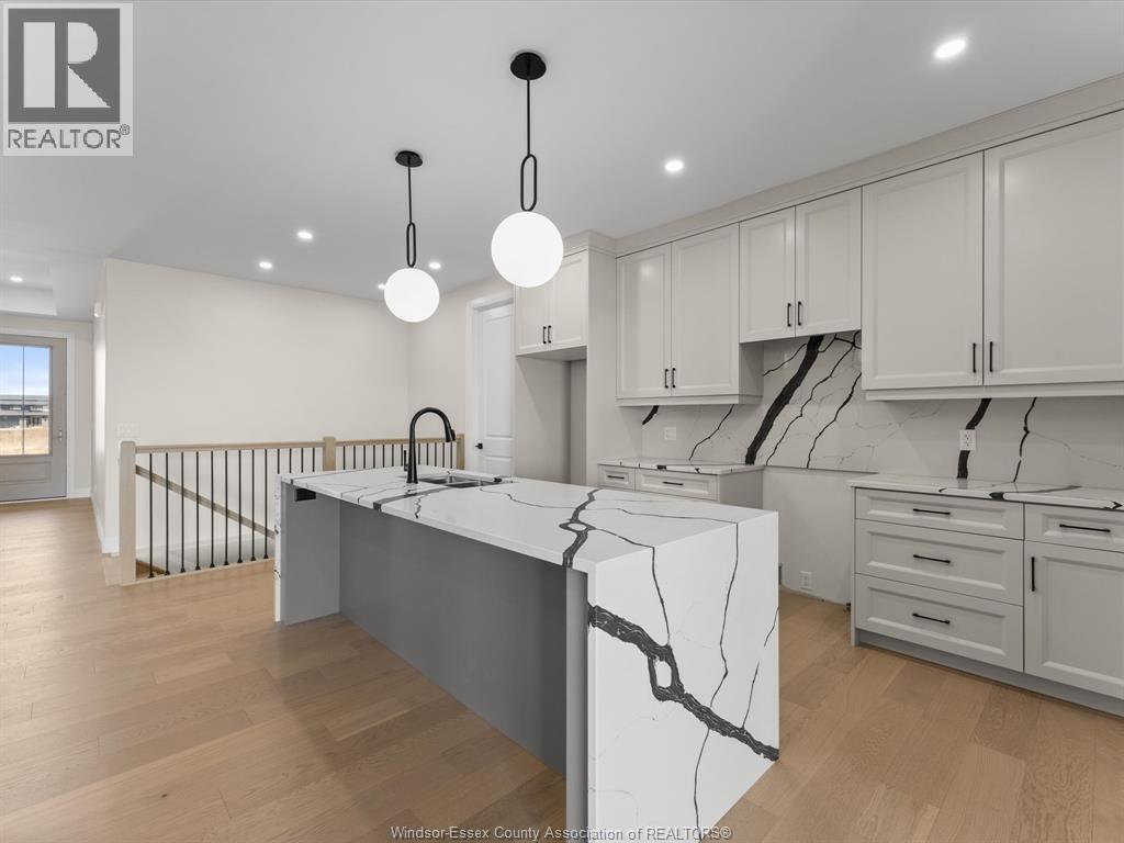 Photo 11 of 7588 Silverleaf Lane, Lasalle ON