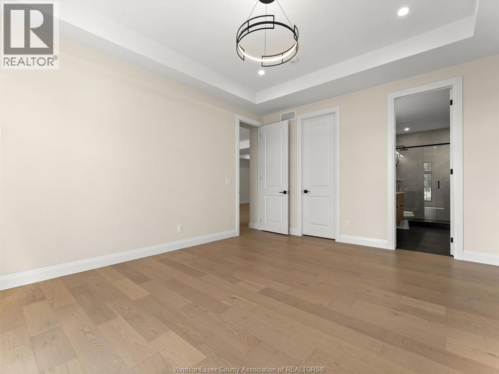 Photo 19 of 7588 Silverleaf Lane, Lasalle ON
