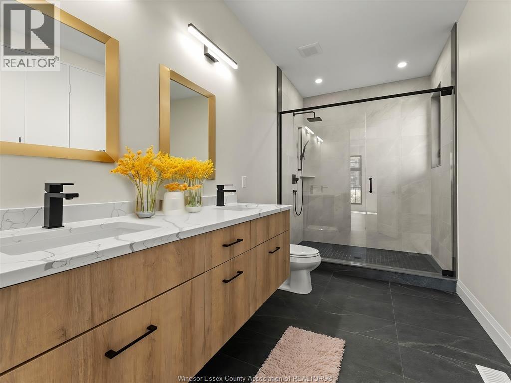 Photo 20 of 7588 Silverleaf Lane, Lasalle ON