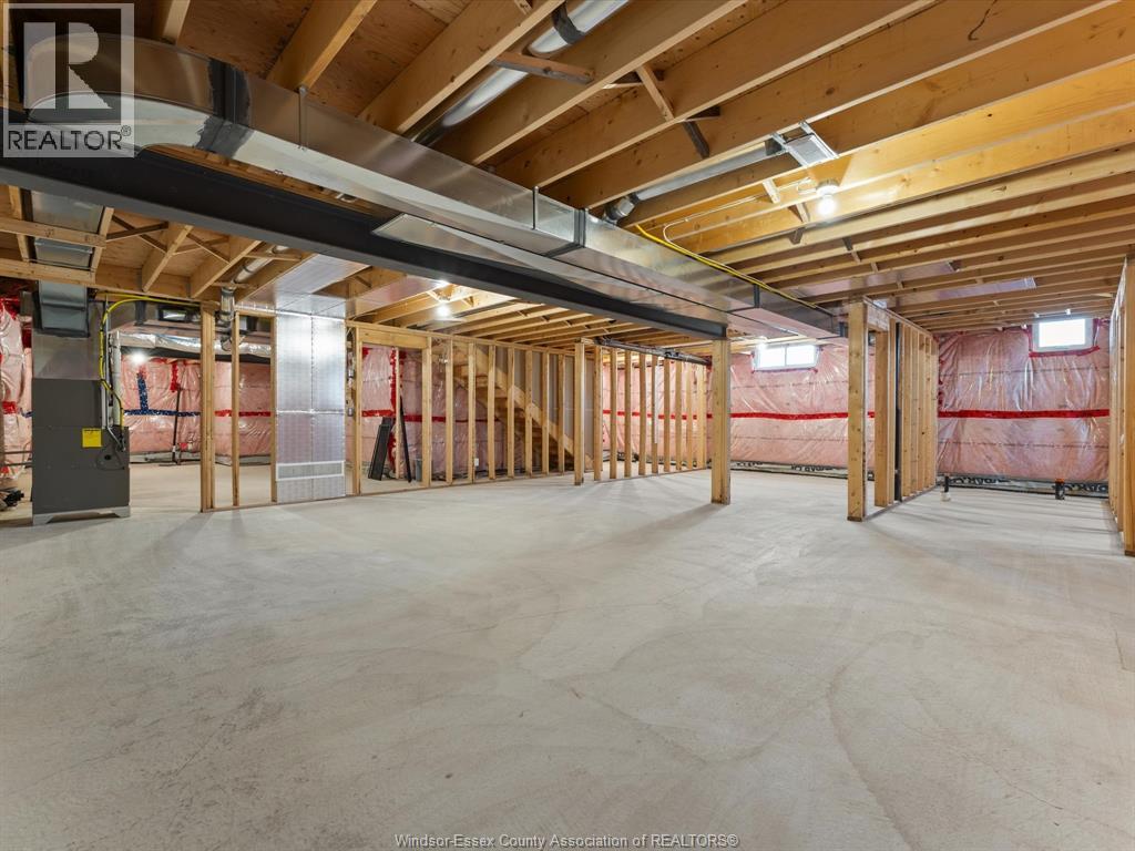 Photo 33 of 7588 Silverleaf Lane, Lasalle ON