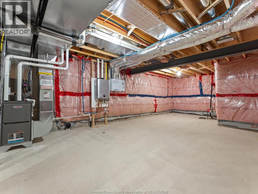 Photo 34 of 7588 Silverleaf Lane, Lasalle ON