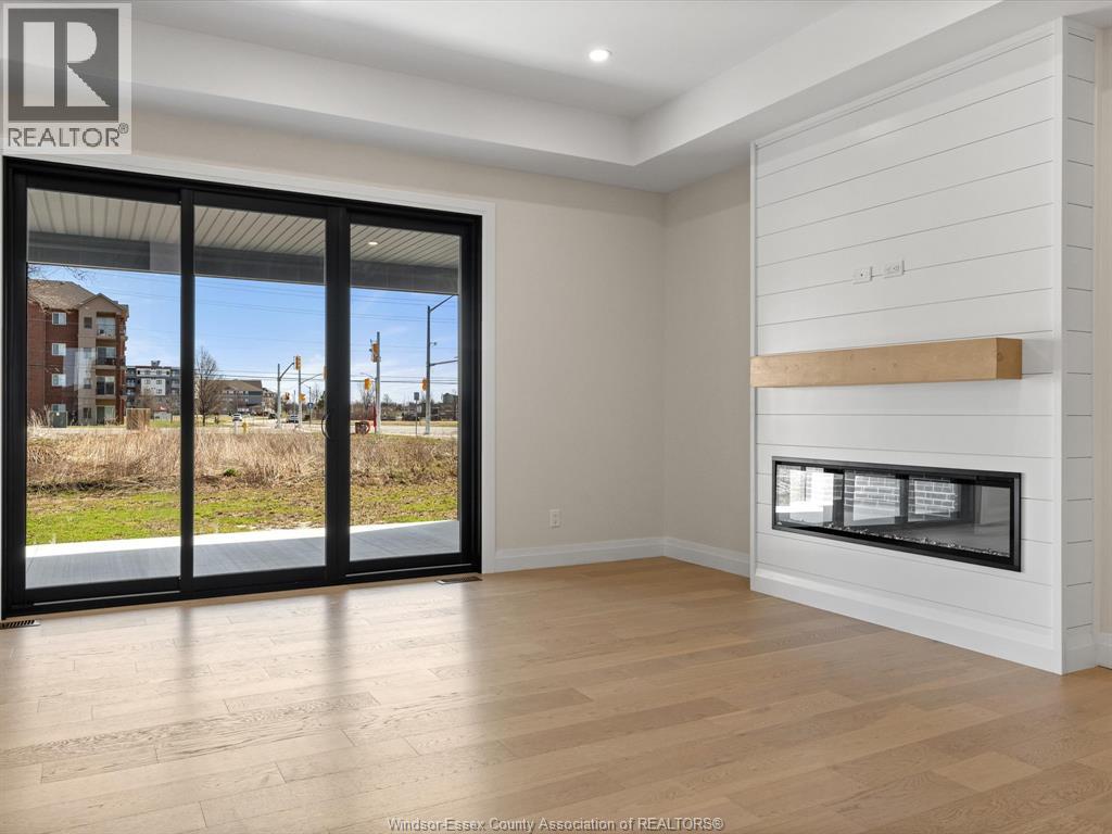 Photo 7 of 7588 Silverleaf Lane, Lasalle ON