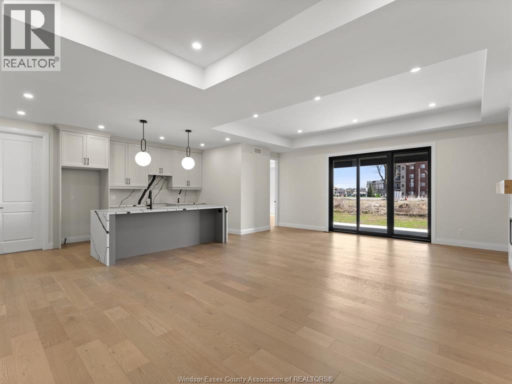 Photo 8 of 7588 Silverleaf Lane, Lasalle ON