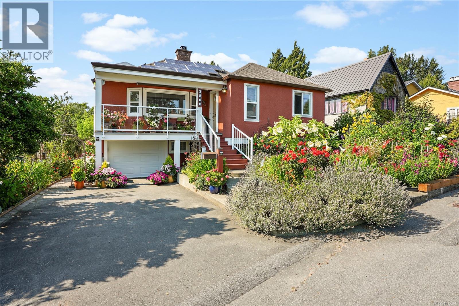 Photo 33 of 2808 Wyndeatt Ave, Saanich BC