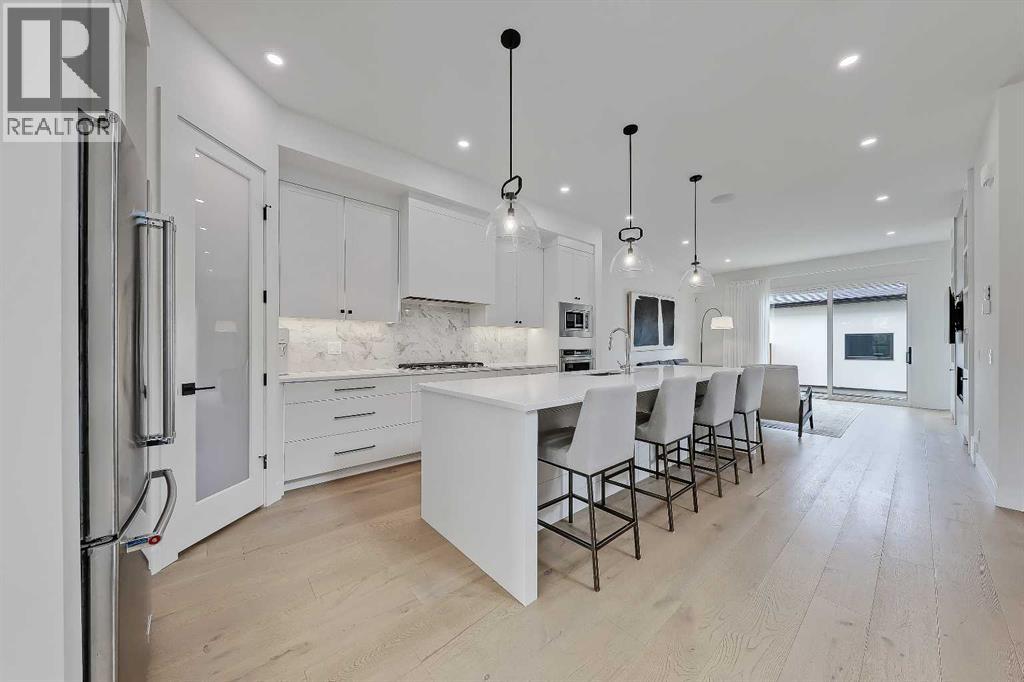 Photo 8 of 3204 Kerrydale Road Sw, Calgary AB