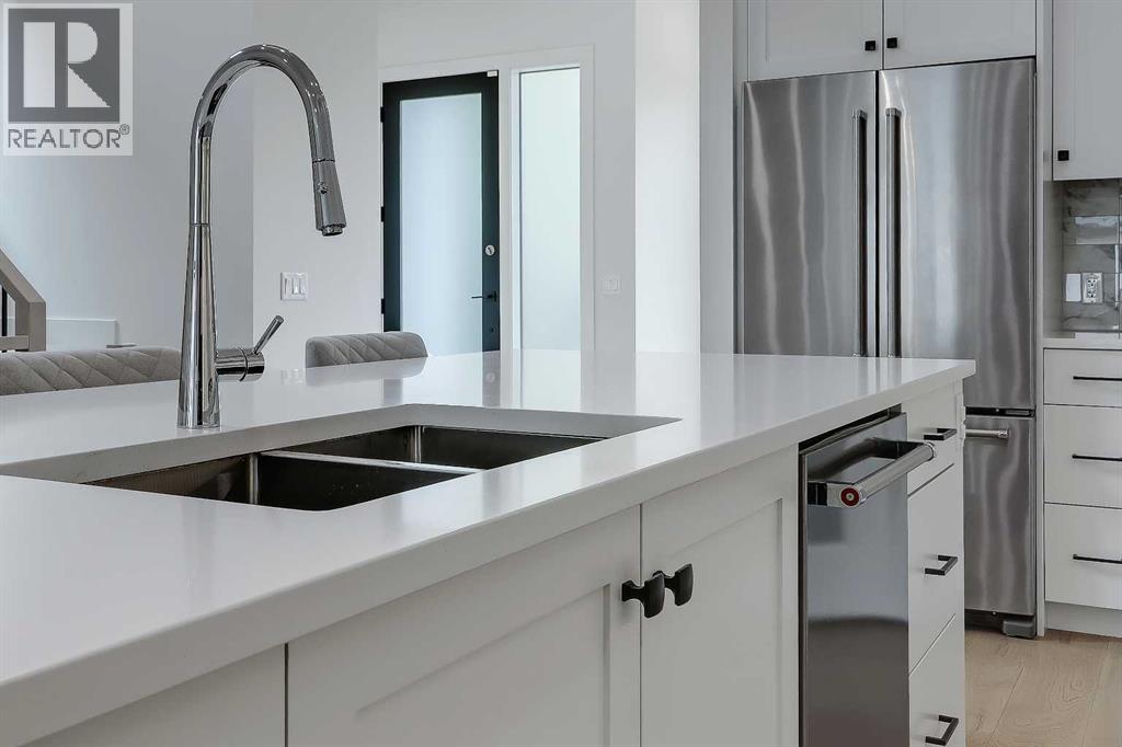 Photo 12 of 3204 Kerrydale Road Sw, Calgary AB