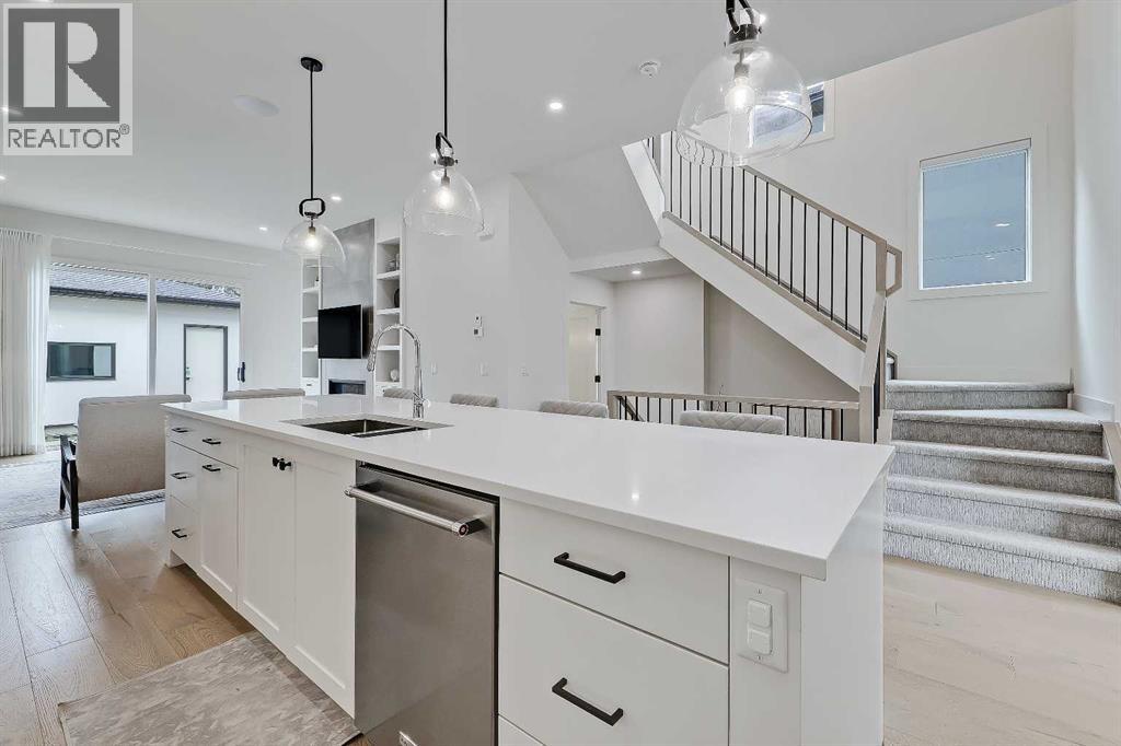 Photo 10 of 3204 Kerrydale Road Sw, Calgary AB