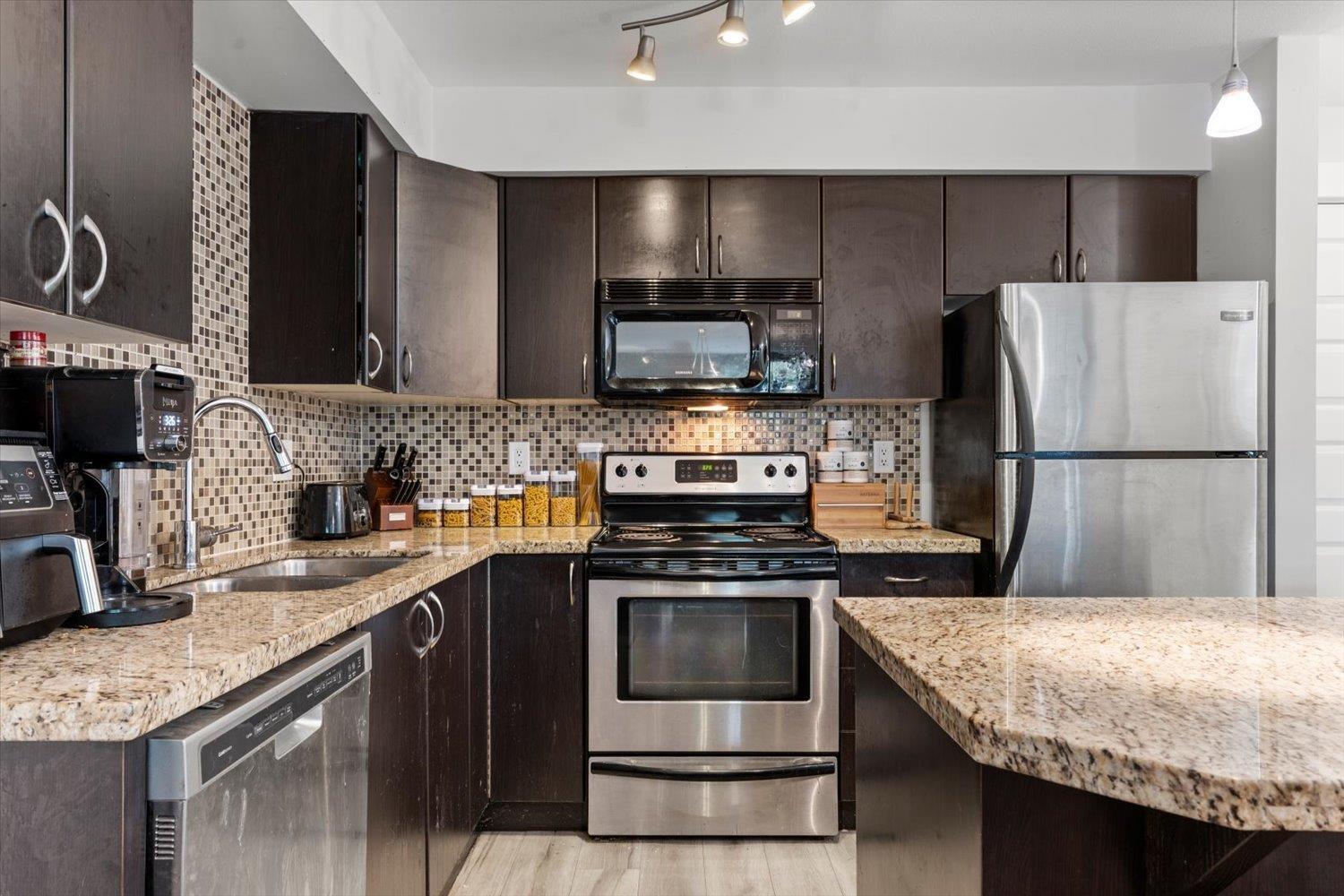 Photo 10 of 221 2515 Park Drive, Abbotsford BC