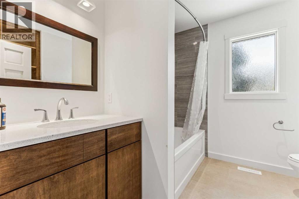 Photo 26 of 139 Cornwallis Drive Nw, Calgary AB