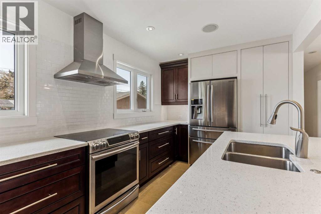 Photo 21 of 139 Cornwallis Drive Nw, Calgary AB