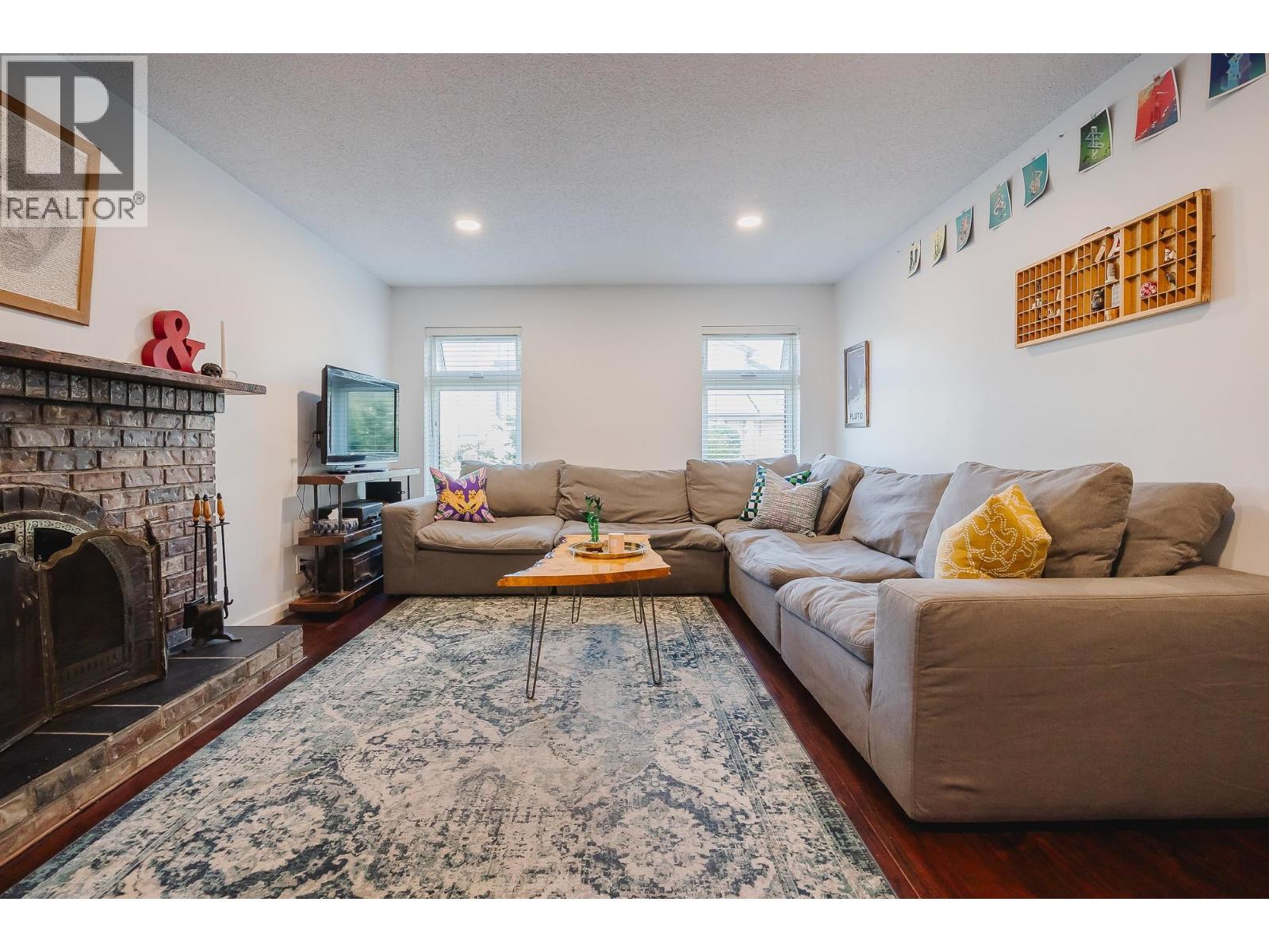 Photo 13 of 37 6245 Sheridan Road, Richmond BC