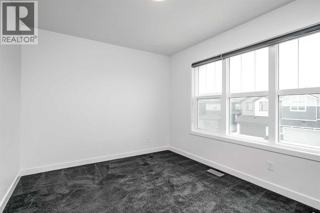 Photo 29 of 34 Belmont Crescent Sw, Calgary AB