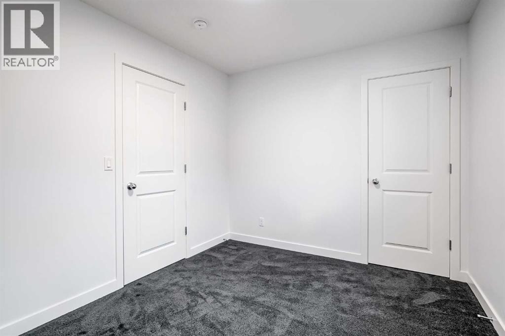 Photo 32 of 34 Belmont Crescent Sw, Calgary AB