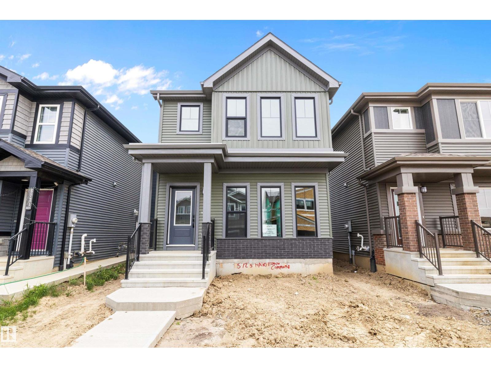 Photo 1 of 5723 Hawthorn Common Sw, Edmonton AB