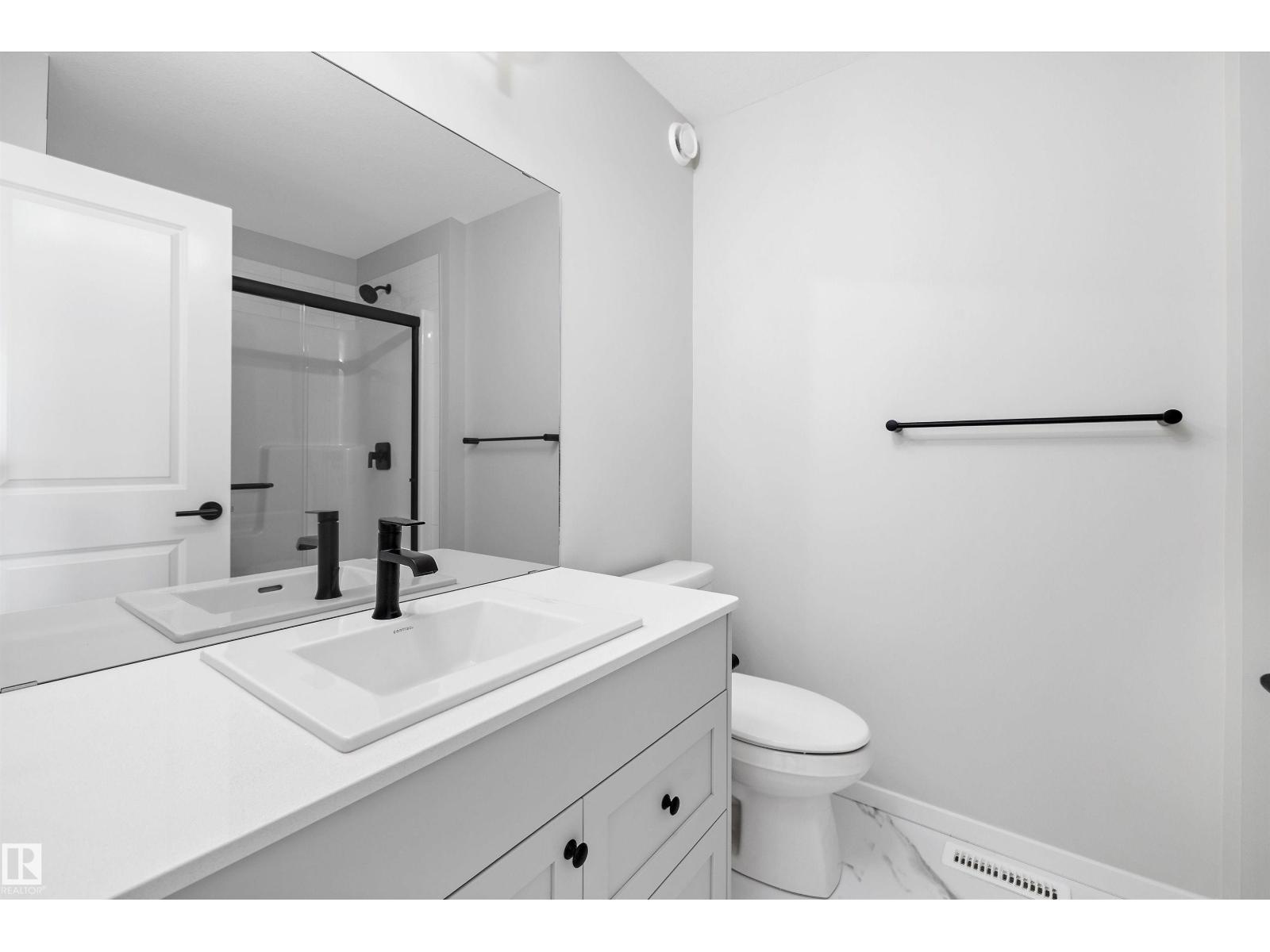 Photo 32 of 5723 Hawthorn Common Sw, Edmonton AB