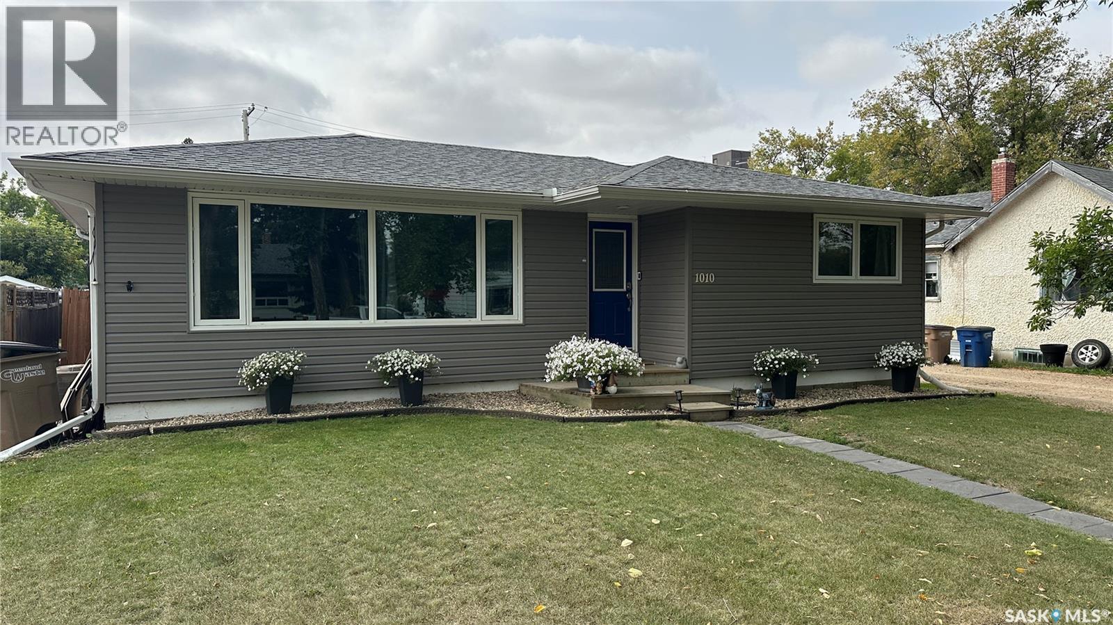 Photo 2 of 1010 105th Avenue, Tisdale SK