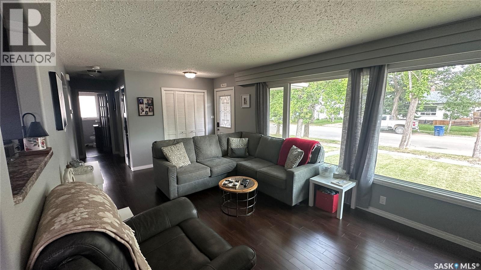 Photo 4 of 1010 105th Avenue, Tisdale SK