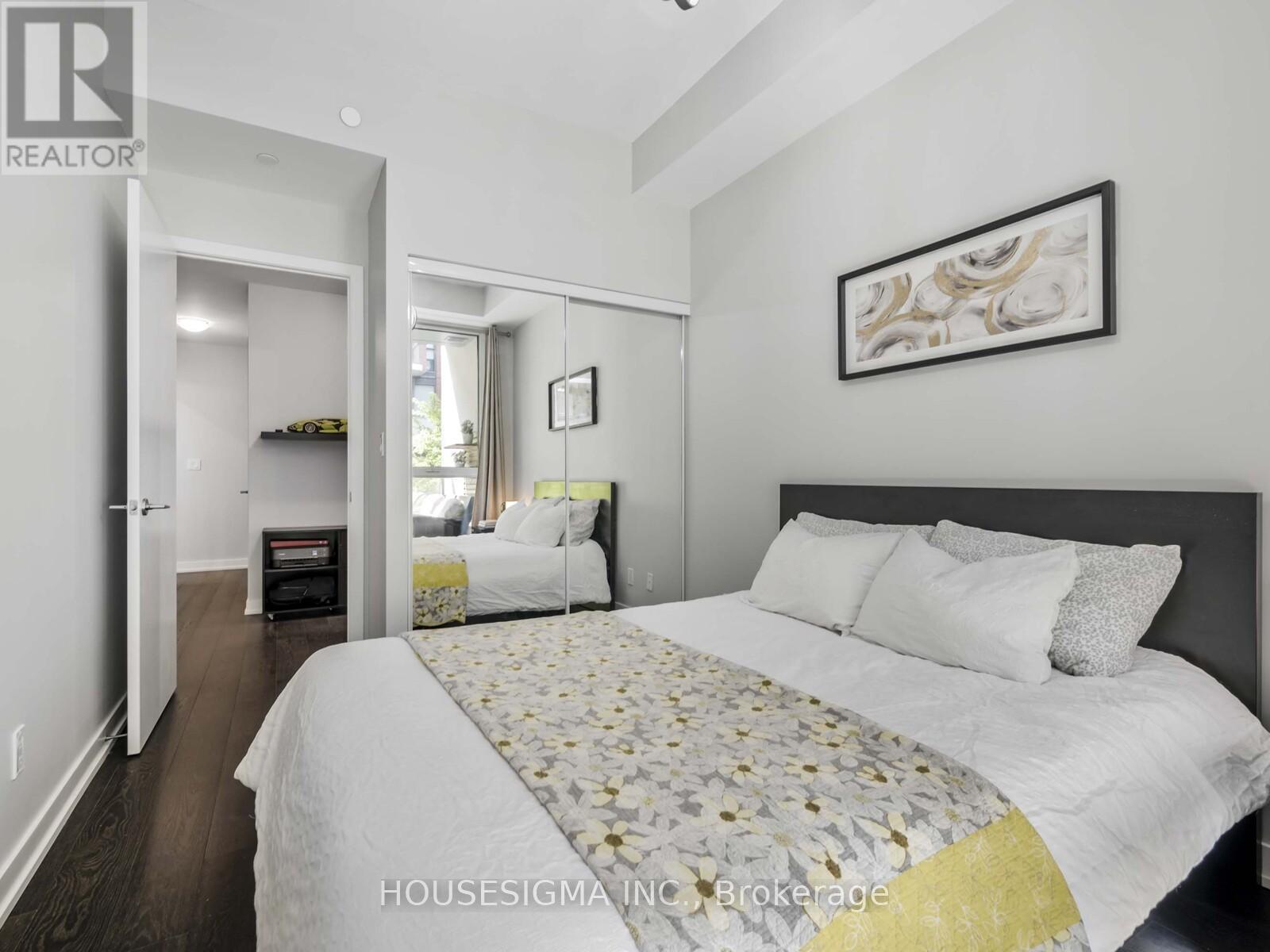Photo 19 of Th 03 32 Bruyers Mews, Toronto ON