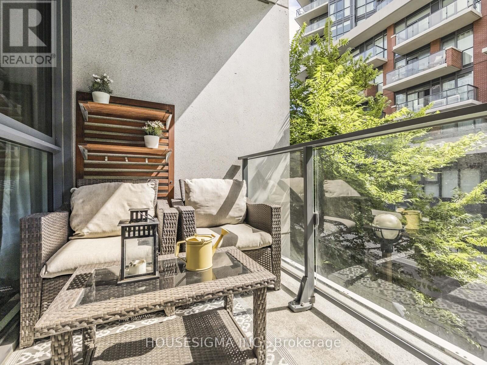 Photo 31 of Th 03 32 Bruyers Mews, Toronto ON