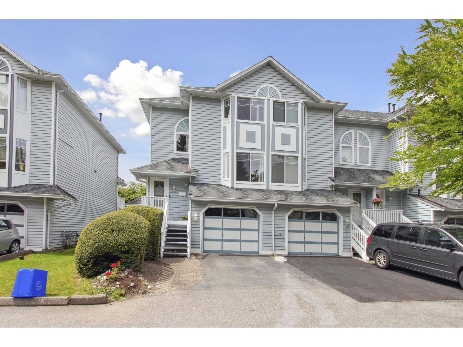 Photo 1 of 13 15550 89 Avenue, Surrey BC