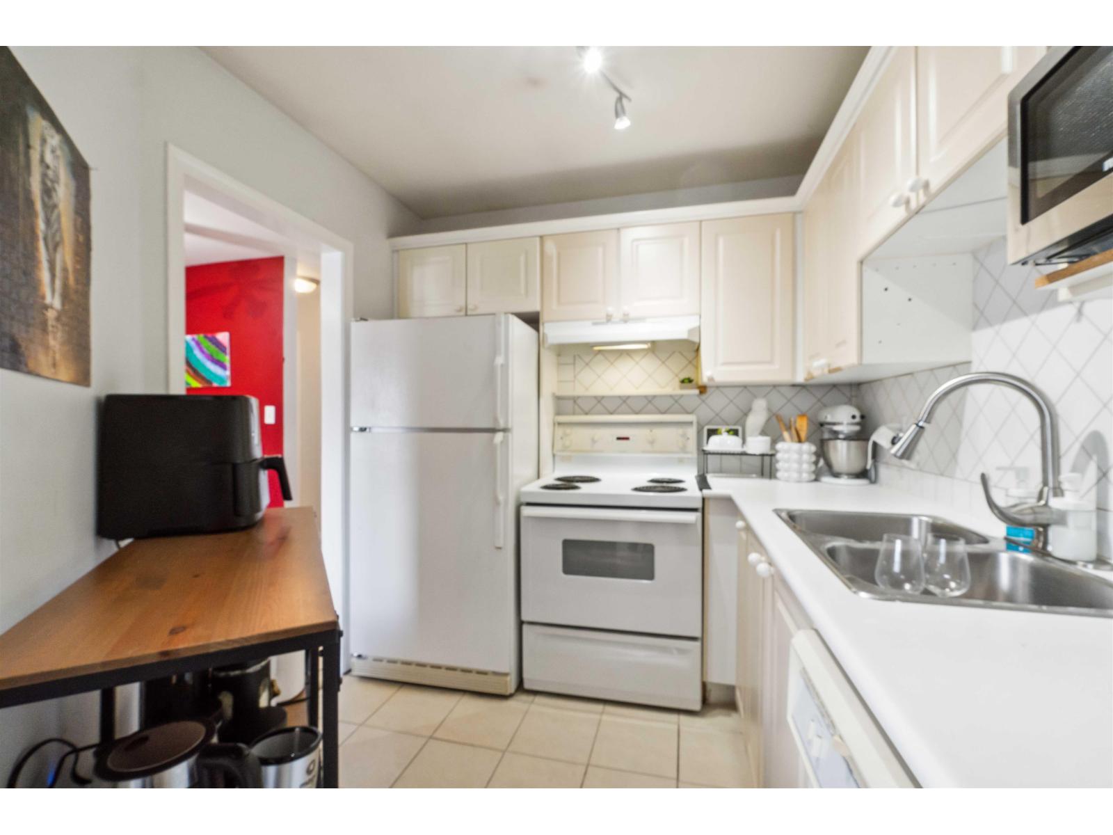 Photo 24 of 402 8142 120 A Street, Surrey BC