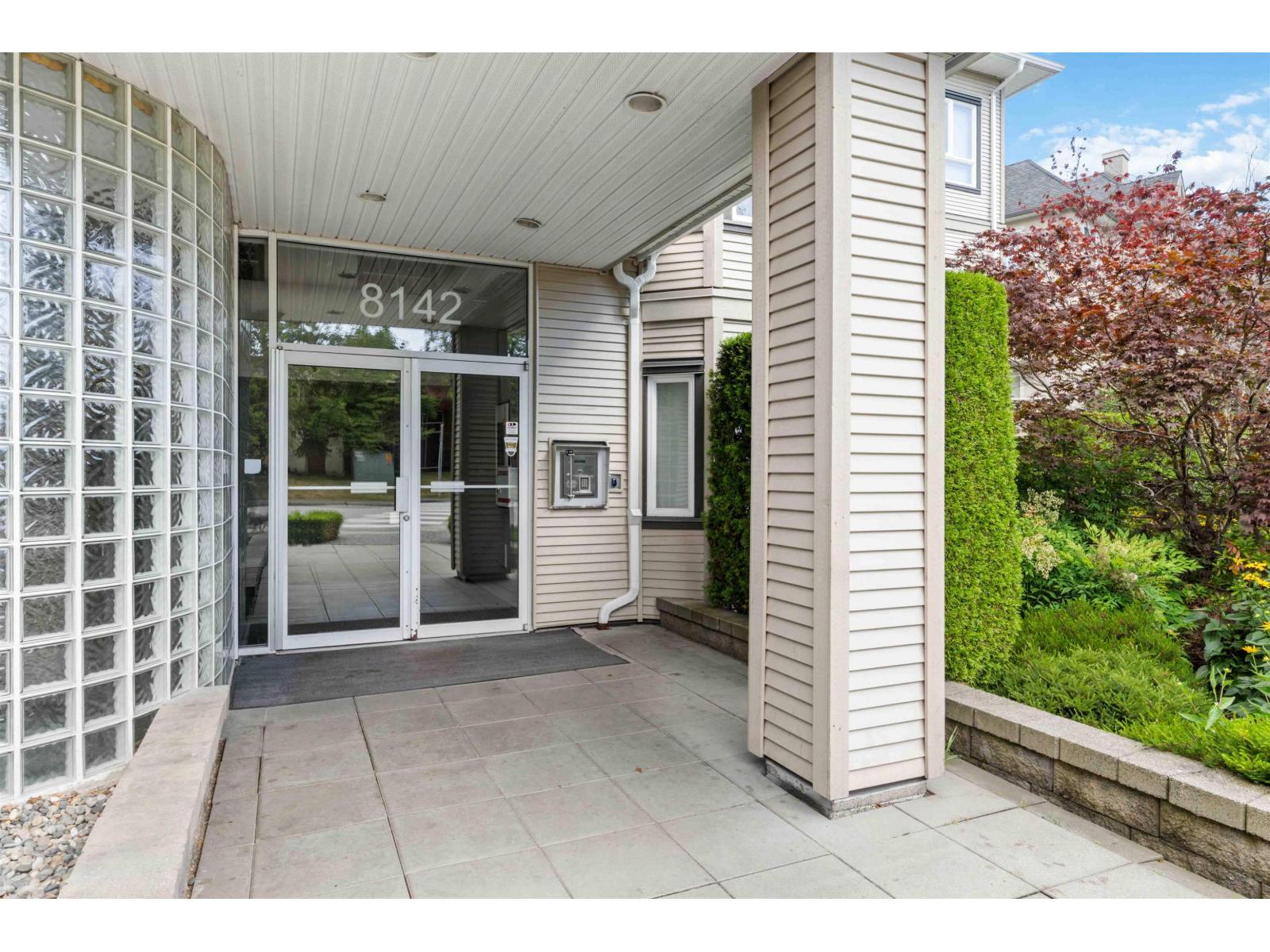 Photo 31 of 402 8142 120 A Street, Surrey BC