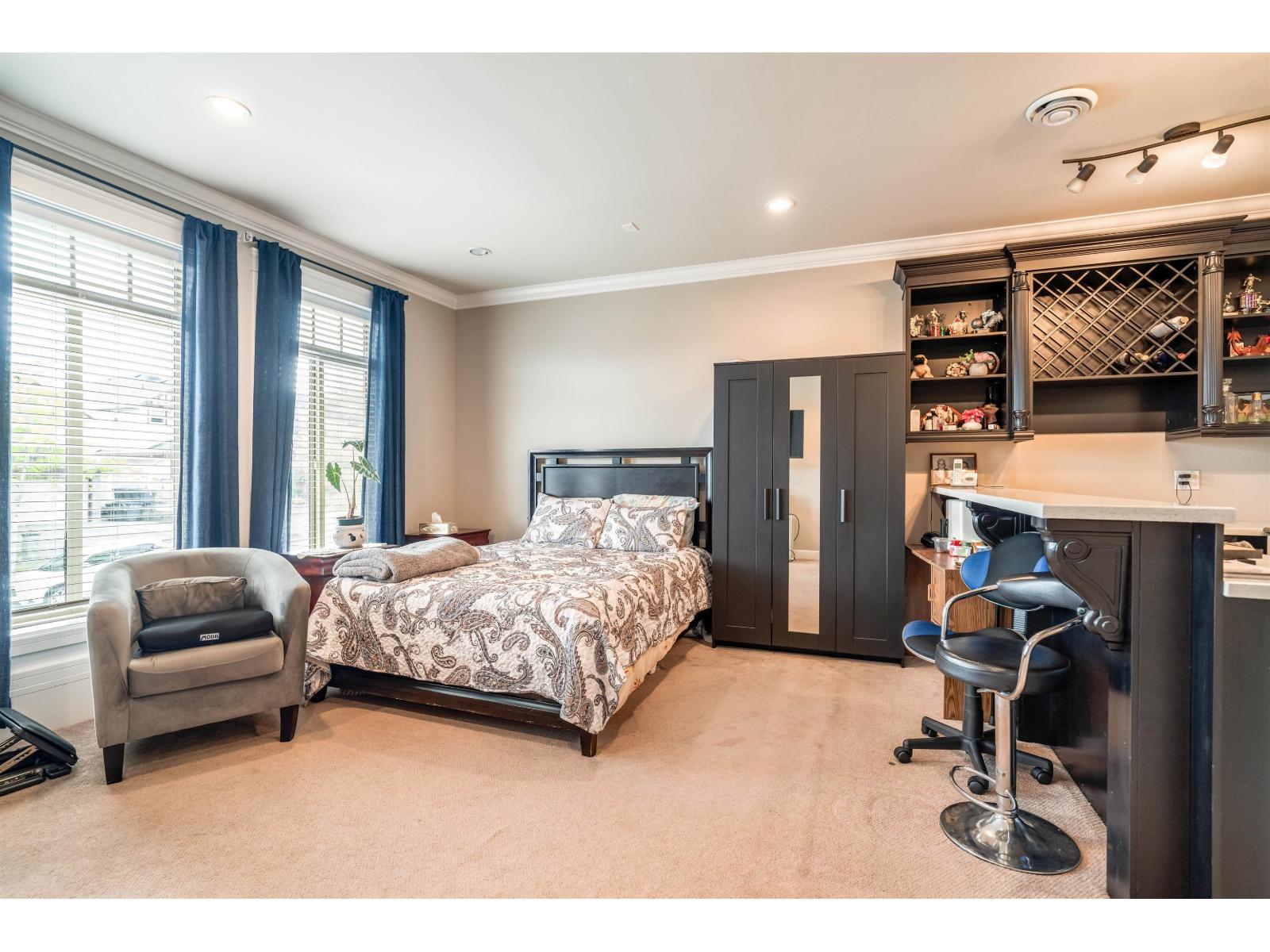 Photo 13 of 18933 55 Avenue, Surrey BC