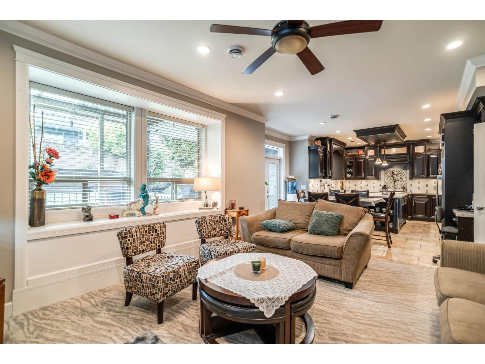 Photo 19 of 18933 55 Avenue, Surrey BC