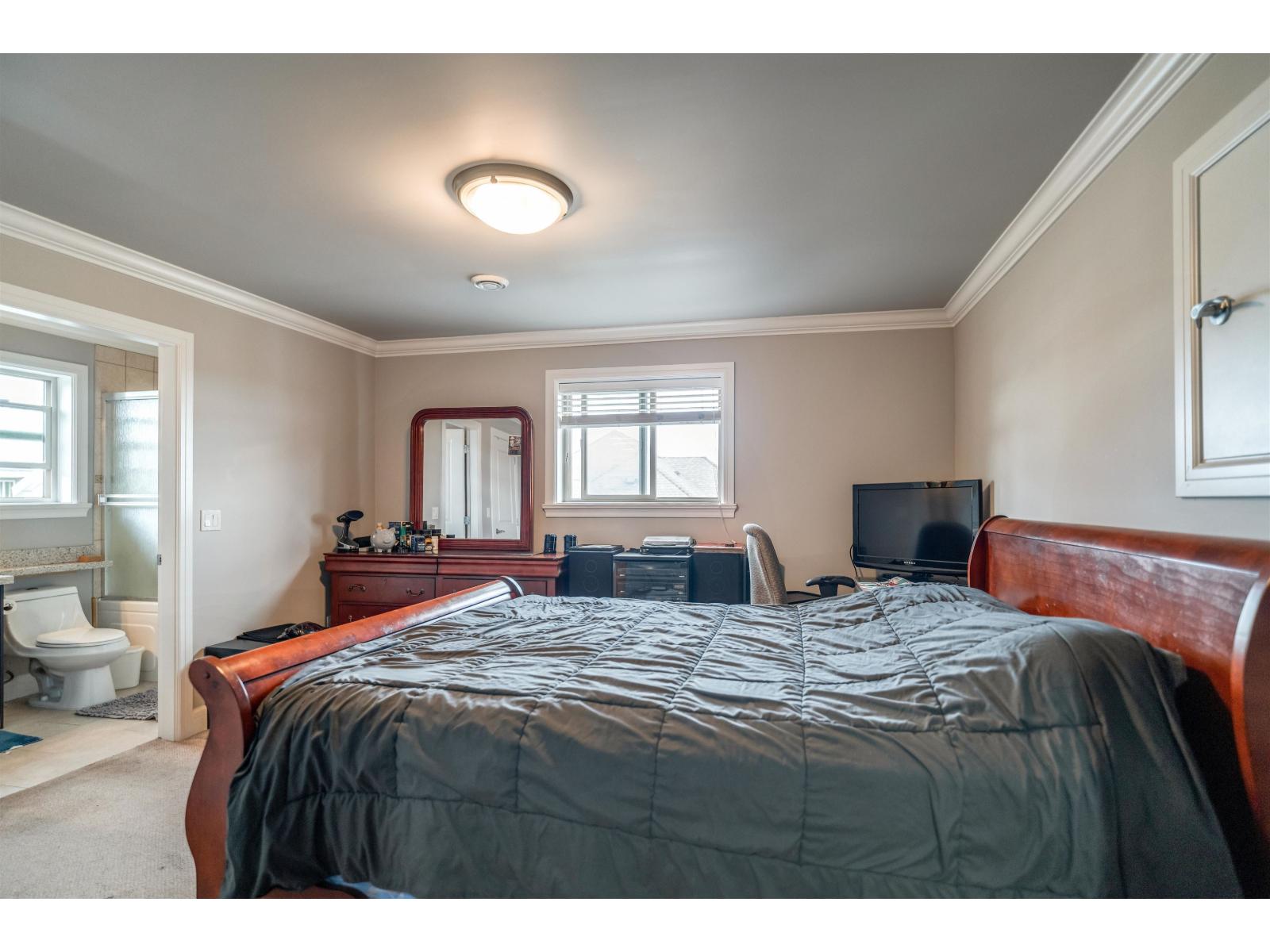 Photo 30 of 18933 55 Avenue, Surrey BC