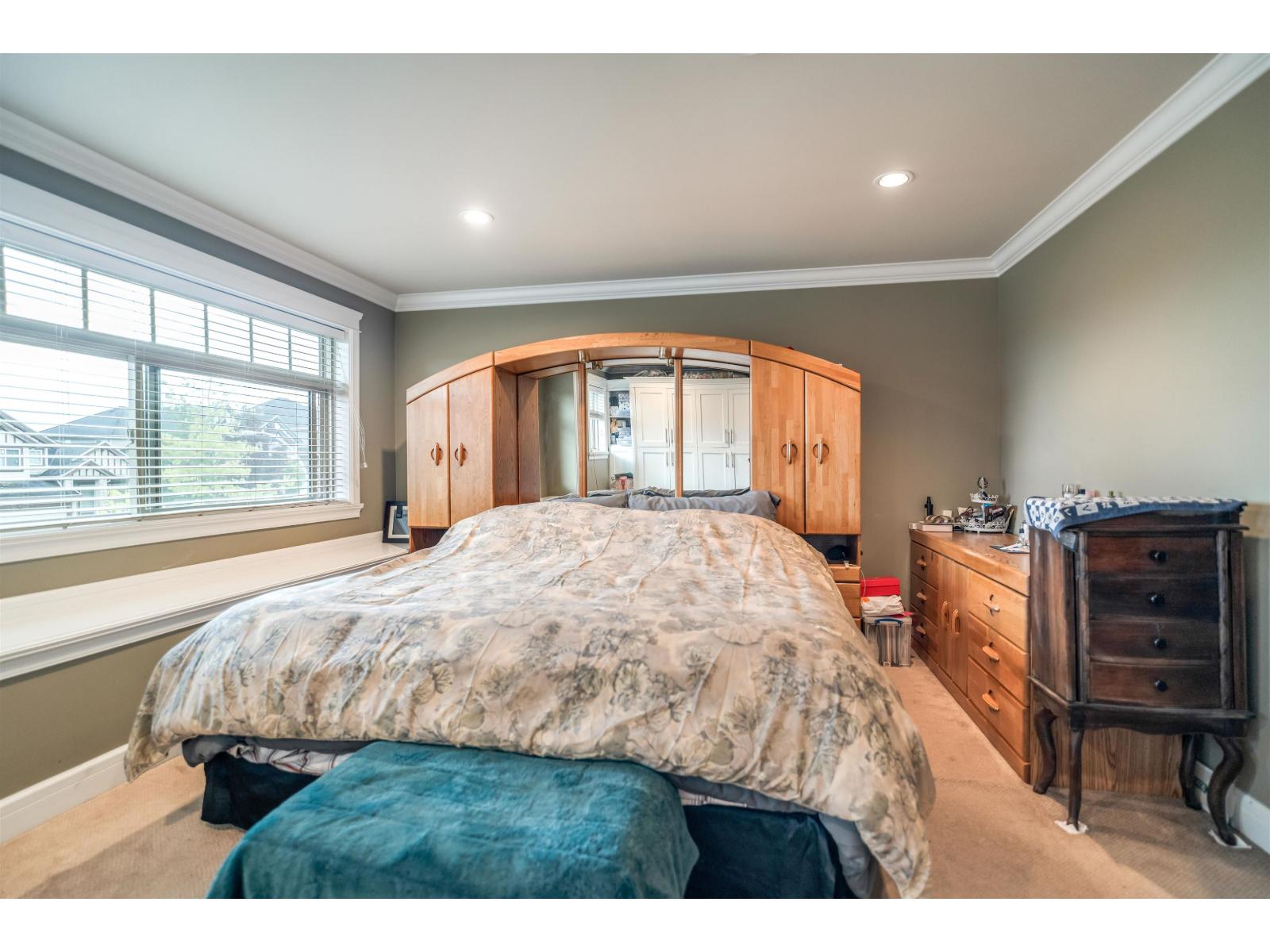 Photo 34 of 18933 55 Avenue, Surrey BC
