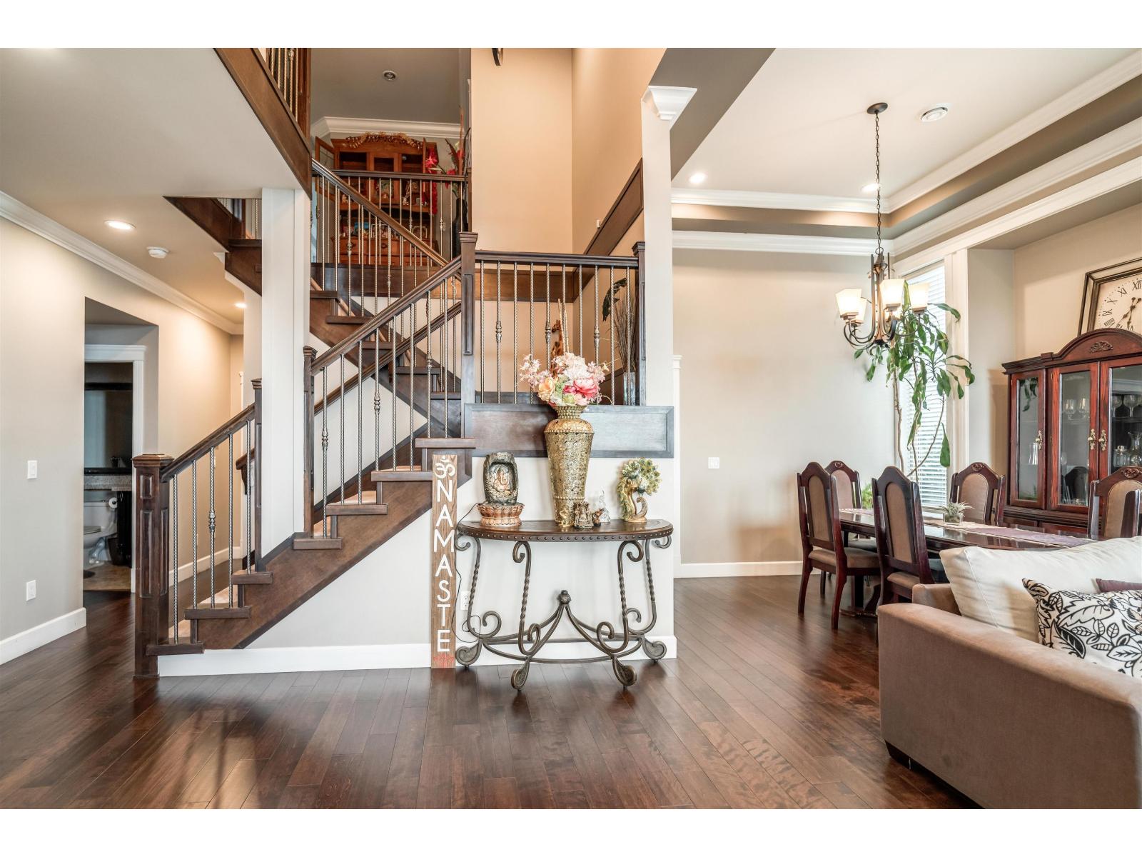 Photo 7 of 18933 55 Avenue, Surrey BC