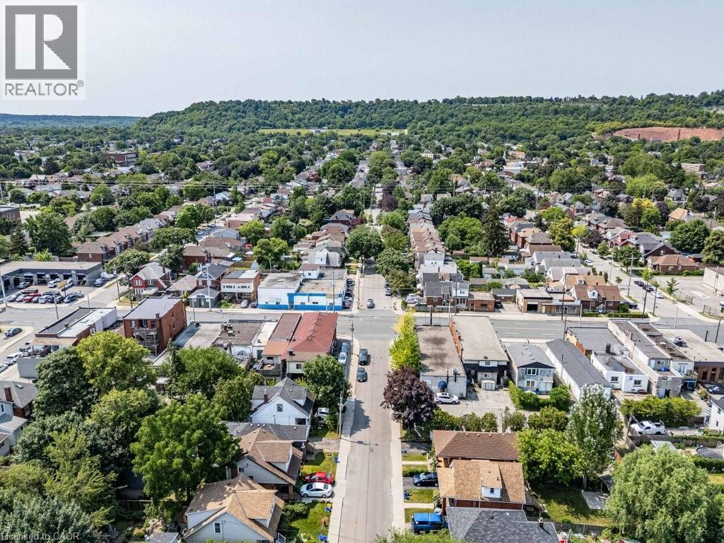 Photo 39 of 18 Park Row N, Hamilton ON