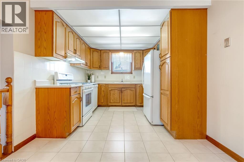 Photo 11 of 203 Margaret Avenue, Hamilton ON