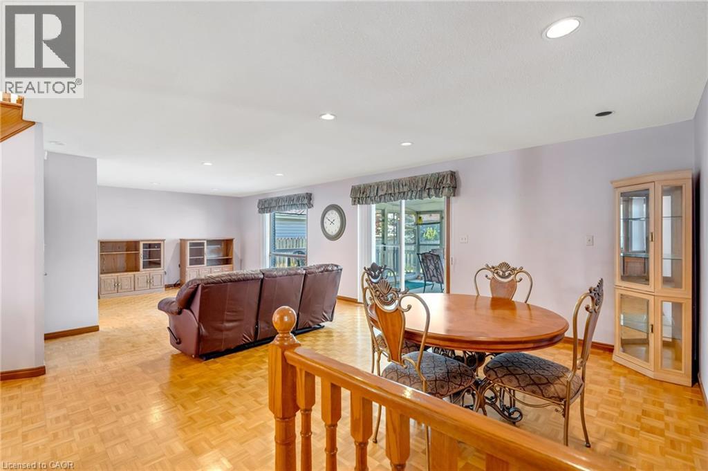 Photo 13 of 203 Margaret Avenue, Hamilton ON