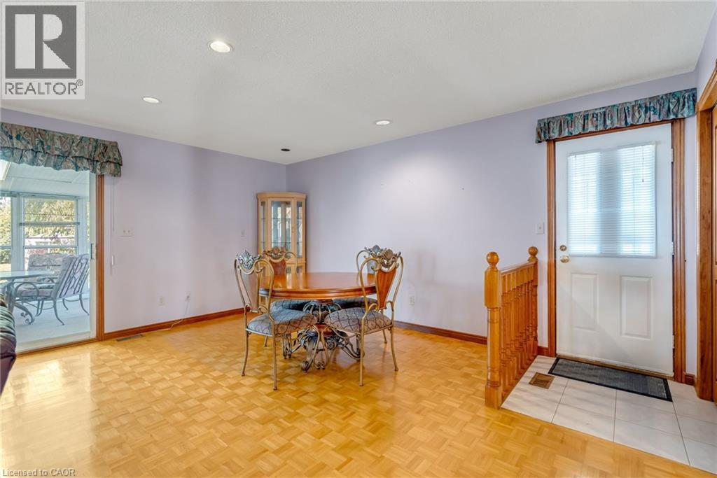 Photo 18 of 203 Margaret Avenue, Hamilton ON
