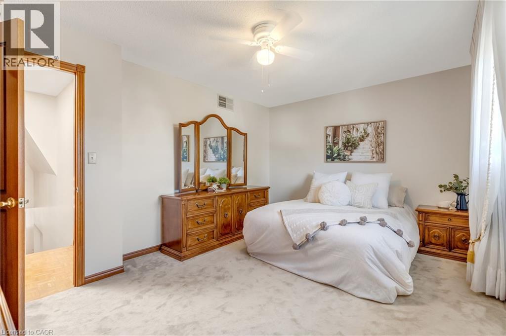 Photo 20 of 203 Margaret Avenue, Hamilton ON