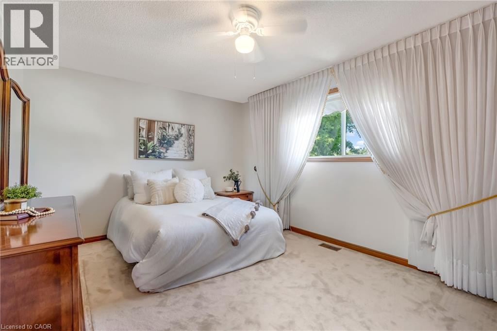 Photo 22 of 203 Margaret Avenue, Hamilton ON
