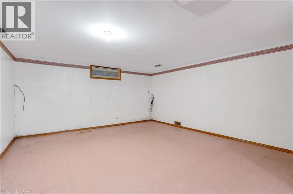 Photo 33 of 203 Margaret Avenue, Hamilton ON
