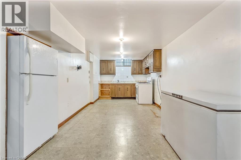 Photo 34 of 203 Margaret Avenue, Hamilton ON