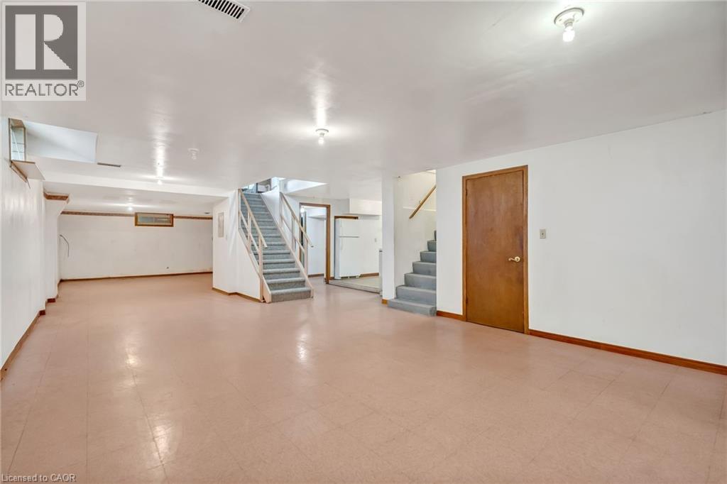 Photo 36 of 203 Margaret Avenue, Hamilton ON