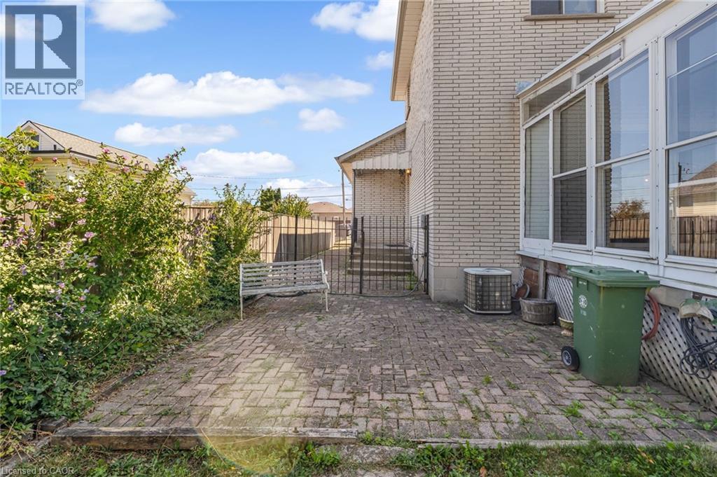 Photo 42 of 203 Margaret Avenue, Hamilton ON