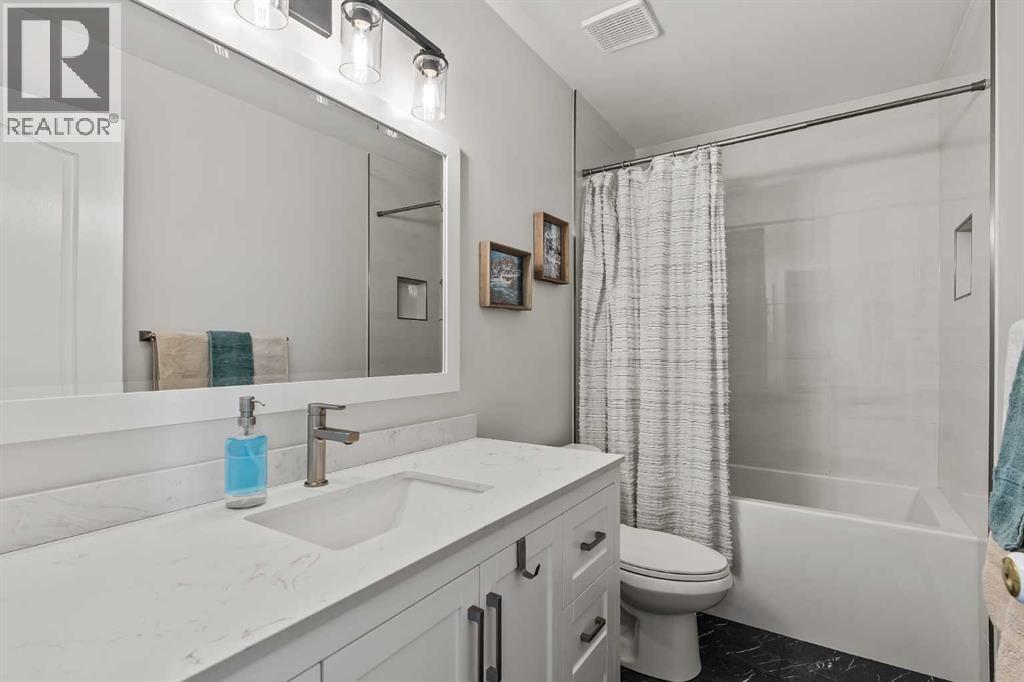 Single Family House for Sale in  Hidden Valley Drive NW Hidden Valley Calgary 