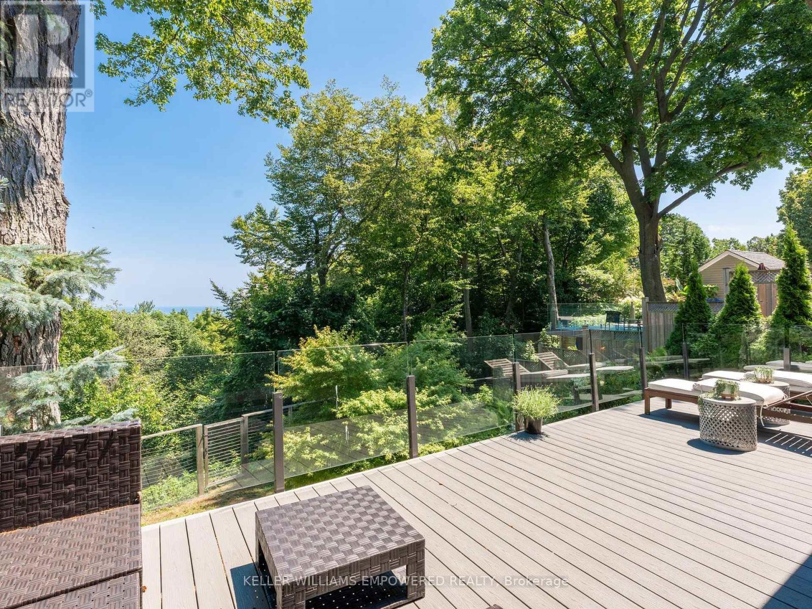Photo 14 of 9 Fenwood Heights, Toronto ON